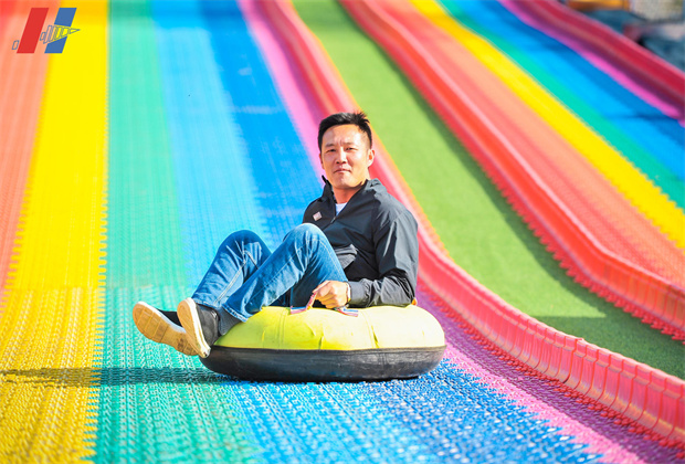 昆明團(tuán)結(jié)鄉(xiāng)名花谷團(tuán)建活動(dòng)案例----彩虹滑道 昆明團(tuán)結(jié)鄉(xiāng)名花谷團(tuán)建活動(dòng)案例----彩虹滑道